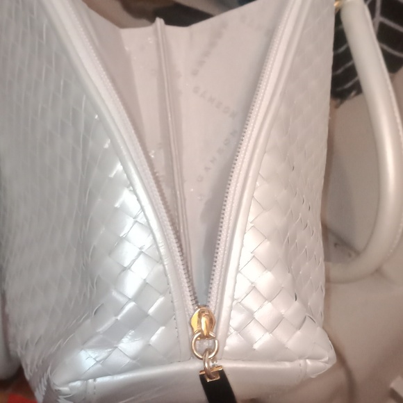 Vintage ganon woven pearl white and gold handbag - Picture 6 of 6